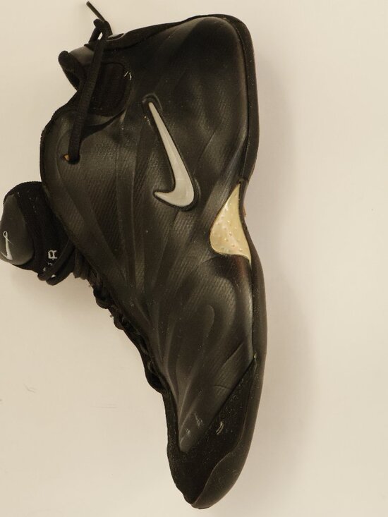Black Nike Air Flightposite basketball shoes, released in 1999 Size 10.5 main image 12